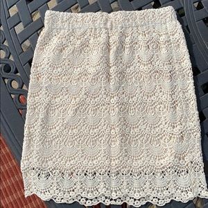 NWOT Ivory crochet eyelet skirt with liner